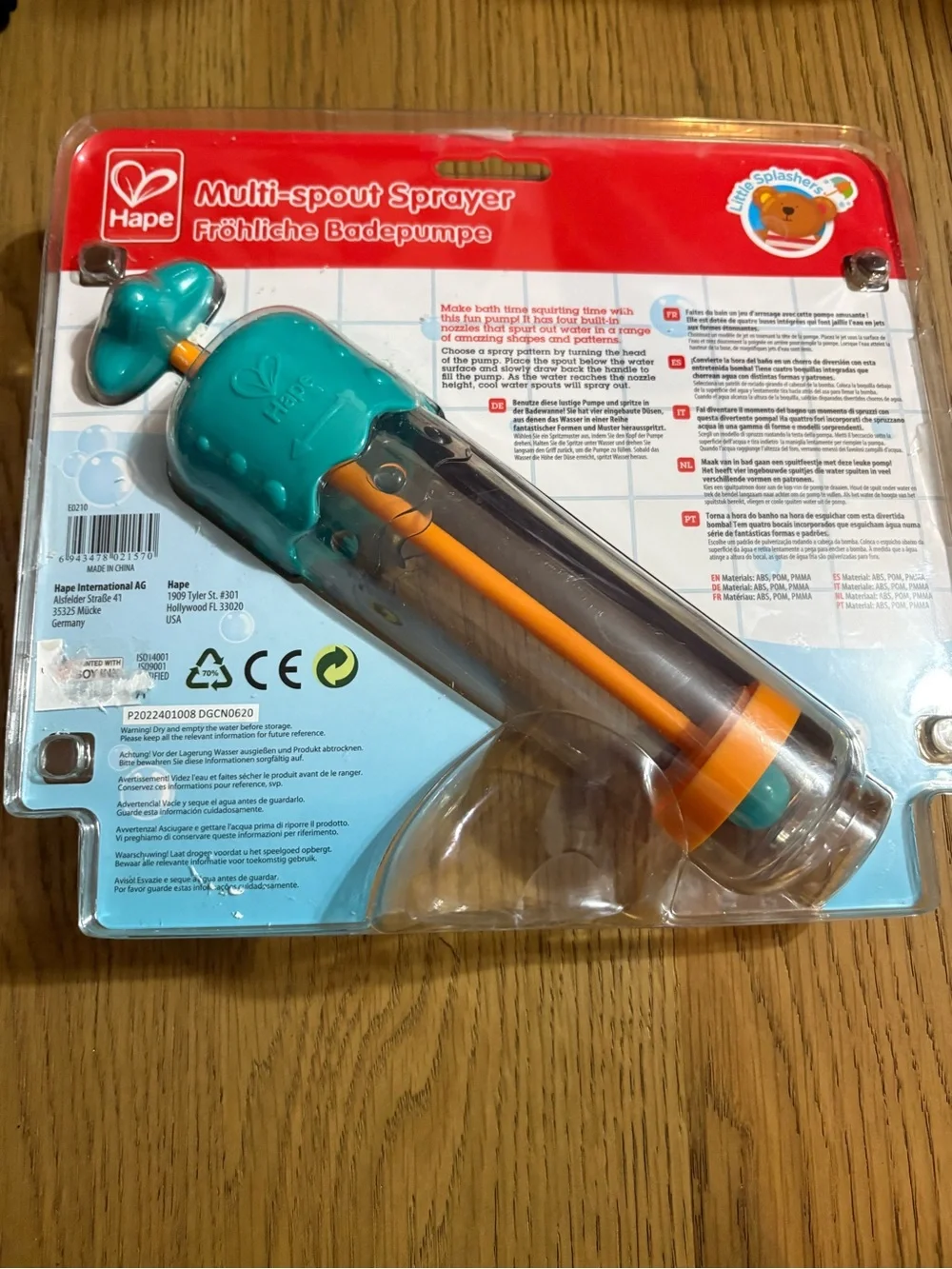 Hape Multi-Spout Sprayer Bath Toy – Teal & Orange